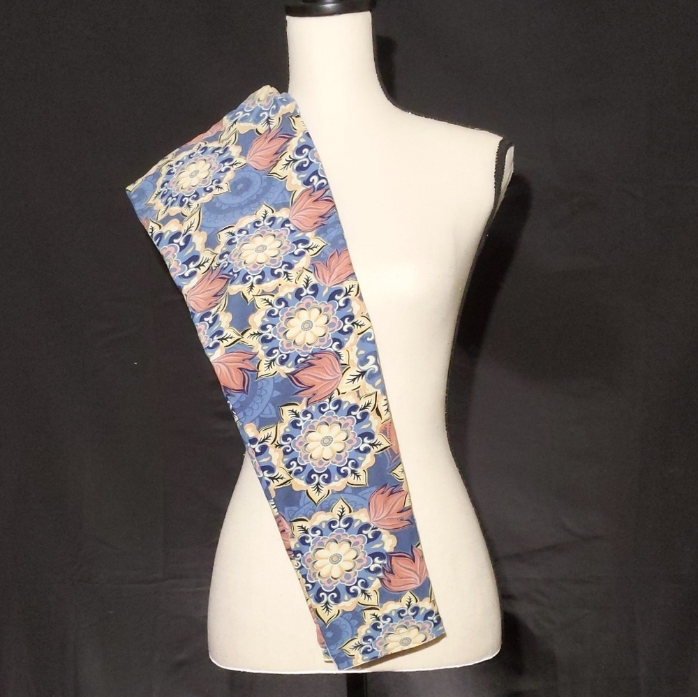 LuLaRoe Buttery Soft Leggings